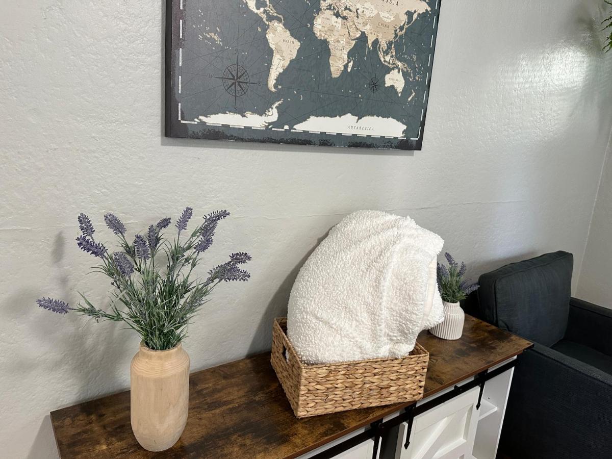 Charming 1930S Style Rustic Home ユージーン エクステリア 写真