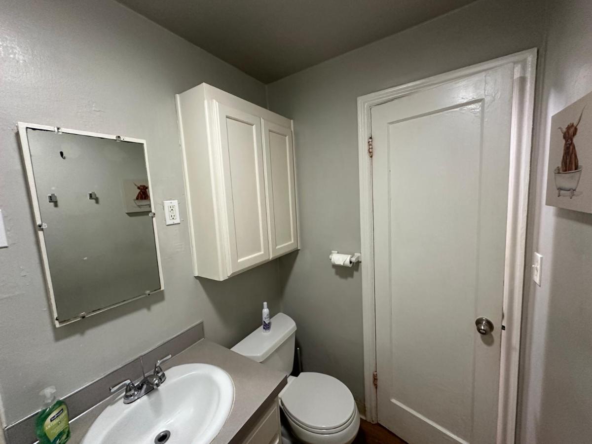 Charming 1930S Style Rustic Home ユージーン エクステリア 写真