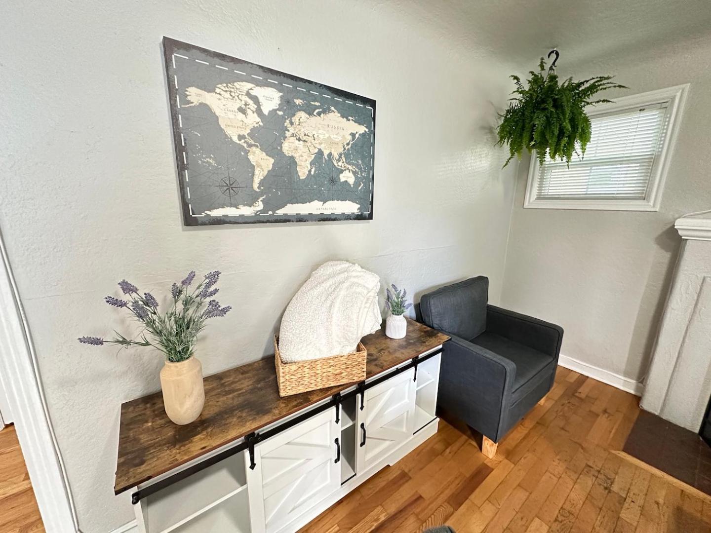 Charming 1930S Style Rustic Home ユージーン エクステリア 写真